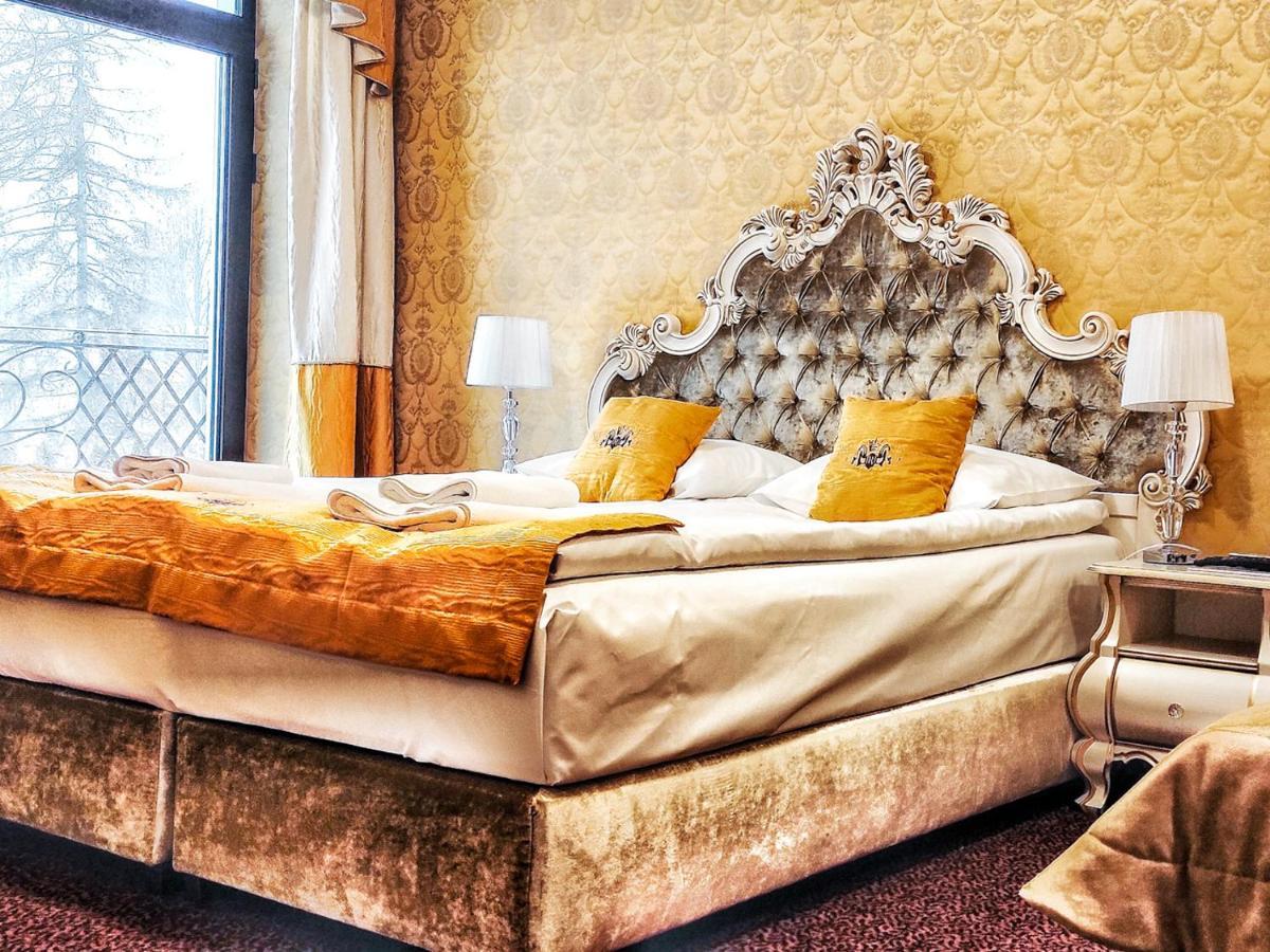 Royal Palace Centrum Bankietowe Sanok Luaran gambar